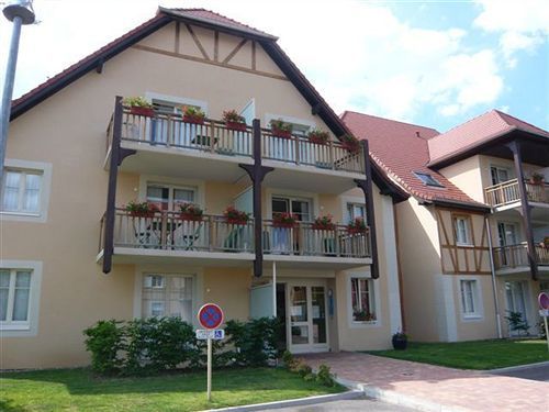 Residence Odalys Le Domaine Des Rois Бергхейм Экстерьер фото